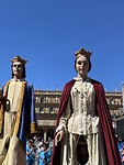 Grote poppen op Plaza Mayor.
