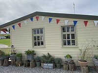 Receptie camping met kruidentuintje