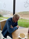 Koffie met rainbowkoek