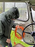 Opnieuw het elektrasnoer aansluiten