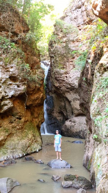 Waterval bij Pai