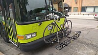 Zo kan het dus ook. Bij een aanrijding is je fiets wel als eerste het haasje