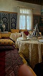 De huis-/eetkamer in de Marrokaanse villa