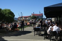 terras Wellington aan de haven