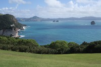 wandeling Cathedral Cove uitzicht naar Mercury Bay