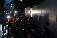 Bangkok, motortaxi's by night