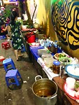 Zo. En dan nu een street snack in Hanoi!