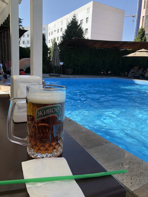 Biertje met een rietje 2