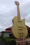 The Big guitar - Tamworth