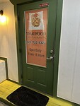 De ingang van het restaurant