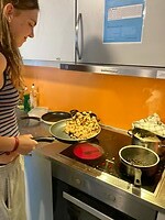 Yara maakt ontbijt