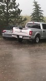 En wéér hagel! Auto is nog heel, gelukkig