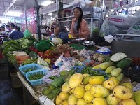 Markt. Hier haal ik wekelijks m'n groente en fruit