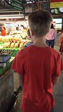58F Rens en Joep op de versmarkt