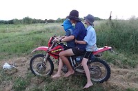 147 met Jordan op de motorbike