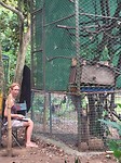 215 Vicky met biotensor bij de kinkajous