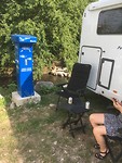 Camperplaats langs een zijtak van de Dordogne in Beaulieu sur Dordogne