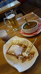 Apfelstrudel en een fritattensuppe