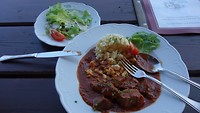 Goulasch met prätzle