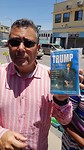 Paco vindt een apart boek in het boekenkraampje