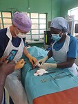 Jong kind met een voet infectie