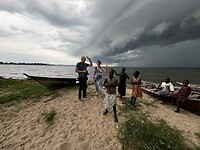 We gaan! Er komt een bui aan