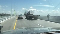Over de nieuwe brug