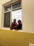 Happy en Loyce kwamen checken wanneer de operatie was