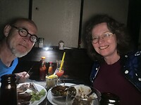 Eten bij telefoonlicht