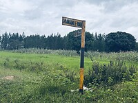 Straatnaambord naar Anthony’s dorp