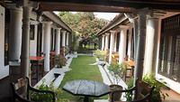 Binnentuin van café, restaurant en hotel Weltevreden
