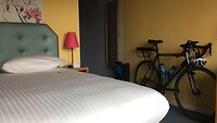 Ellen’s fiets logeert ook op de kamer