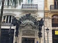 Ingang voormalig Hotel Reina de Valencia