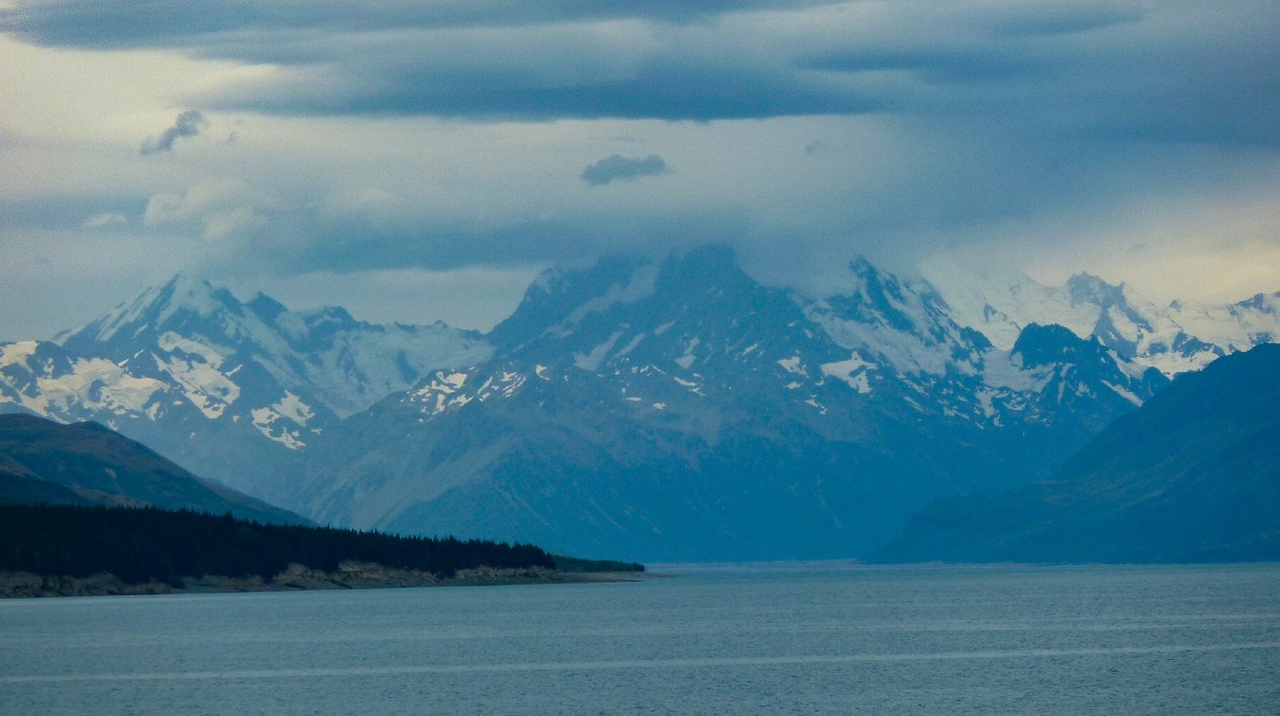Dag-35 Lake Pukaki
