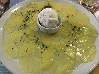 Ananas carpaccio met ijs