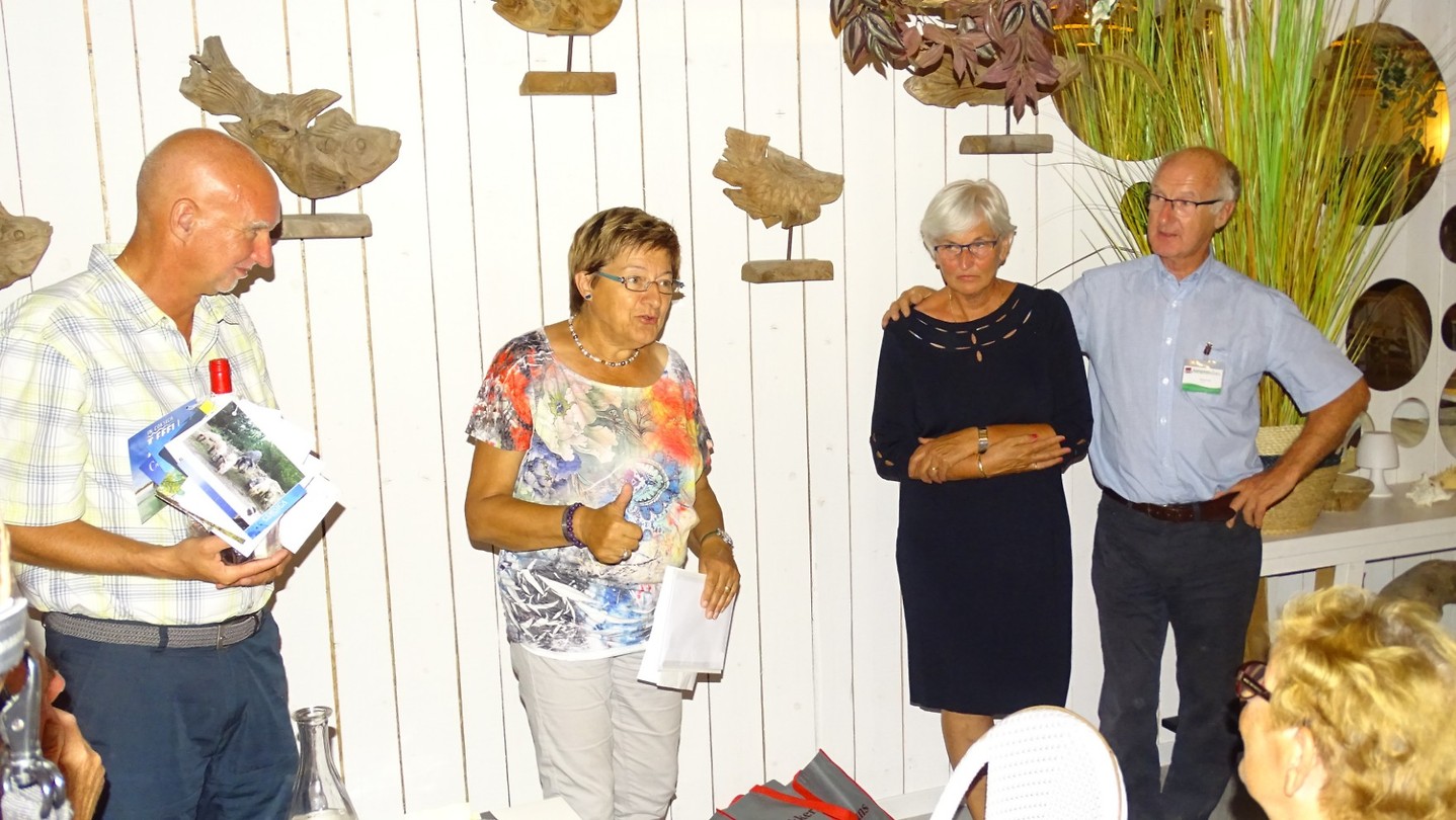 Benno & Janine krijgen presentjes