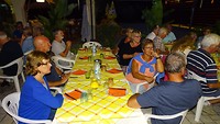 Drankje en hapje als afscheid