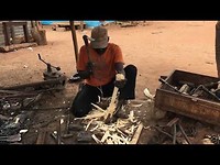 Smid aan het werk in Gambia