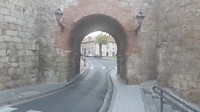 Arco de San Martin, oude stadspoort en -muur (monument)
