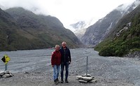 FJ Glacier Wij in gletsjerbedding