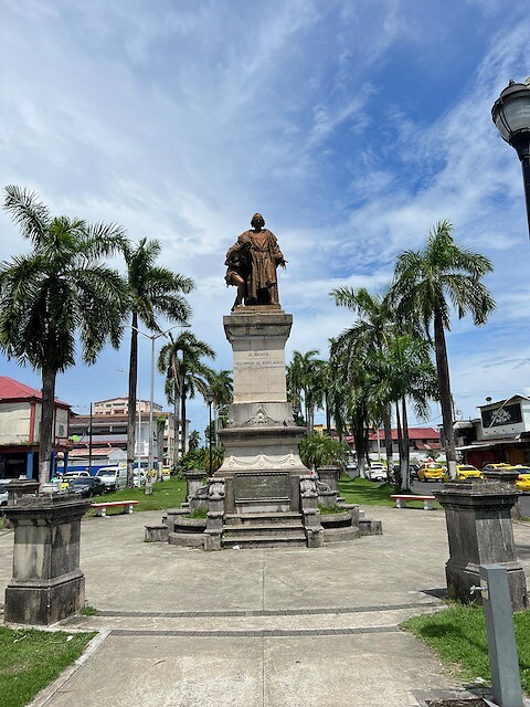 Colon 3