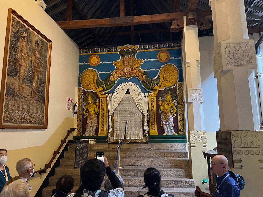 Tempel van de tand III