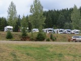Zie je de camper staan?