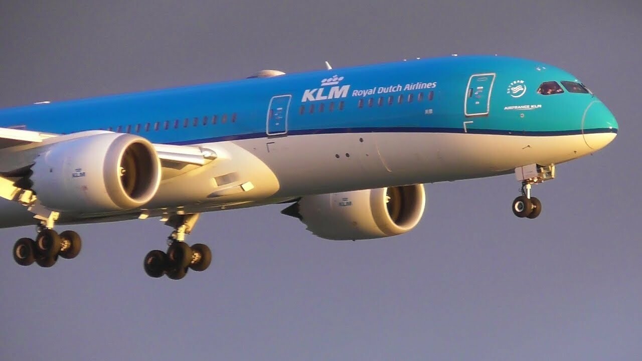 787