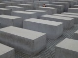 Holocaust monument