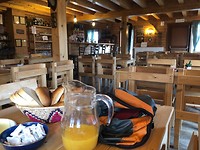 In de saloon
