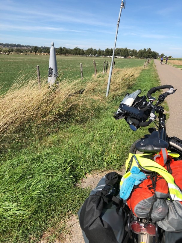 KIJK! De grenspaal