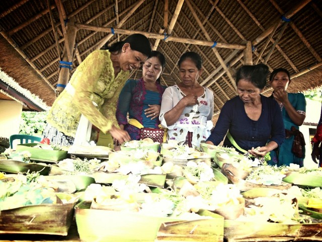 Pura Dalem Kahyangan Dukuh Pipitan Desa Adat Cangga, Tempel voorbereiding ceremonie