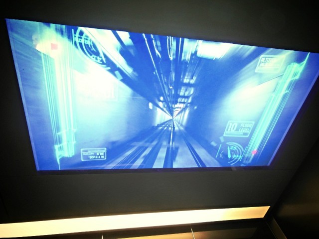 In de lift omhoog naar level 77