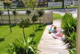 Spelen in de voortuin met Eloise
